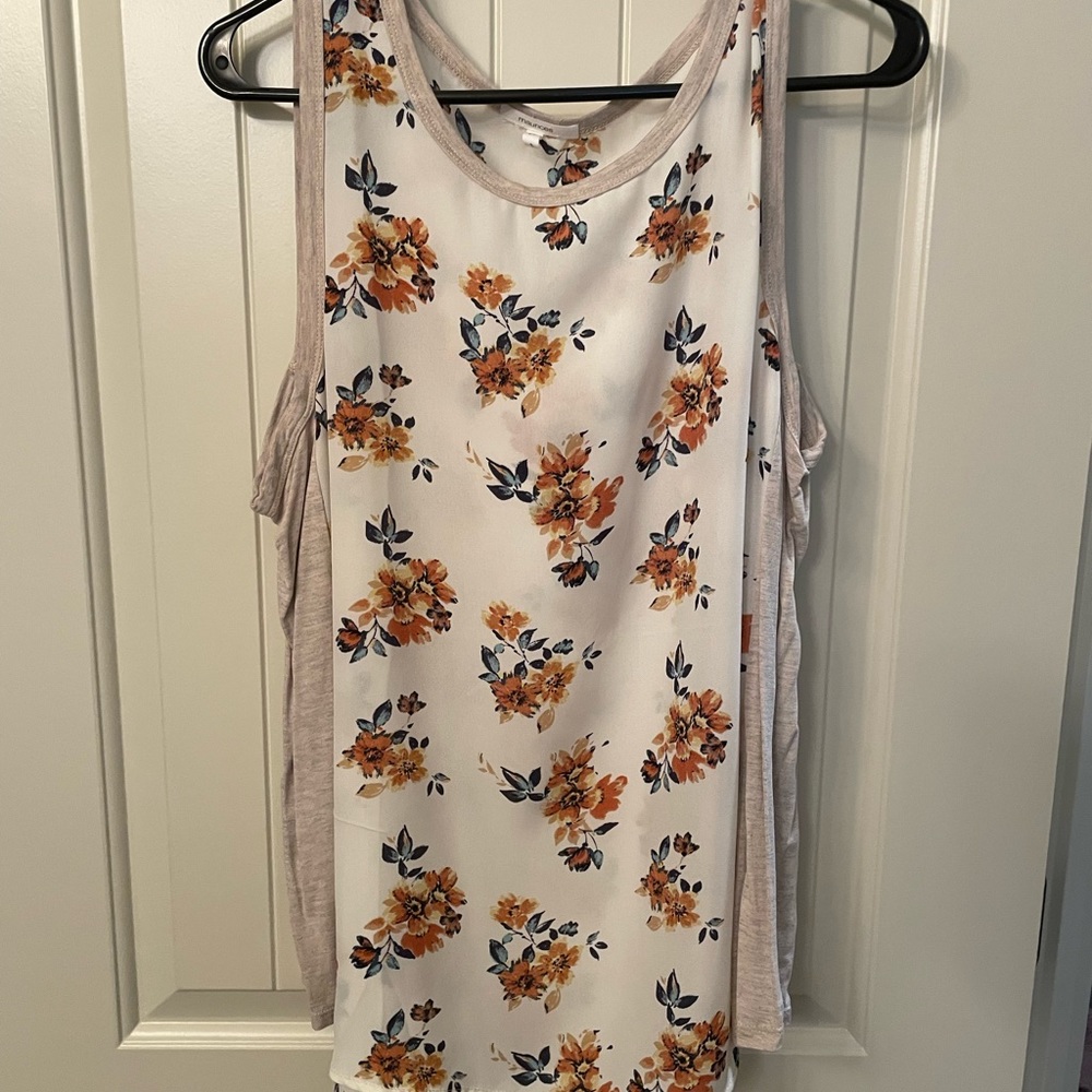 Plus size Maurices top